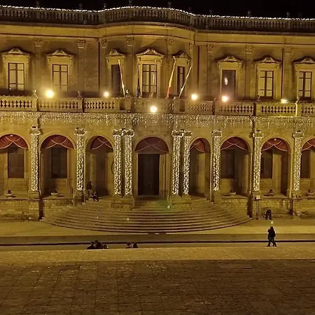 Pomelie Di Vendicari Villa
